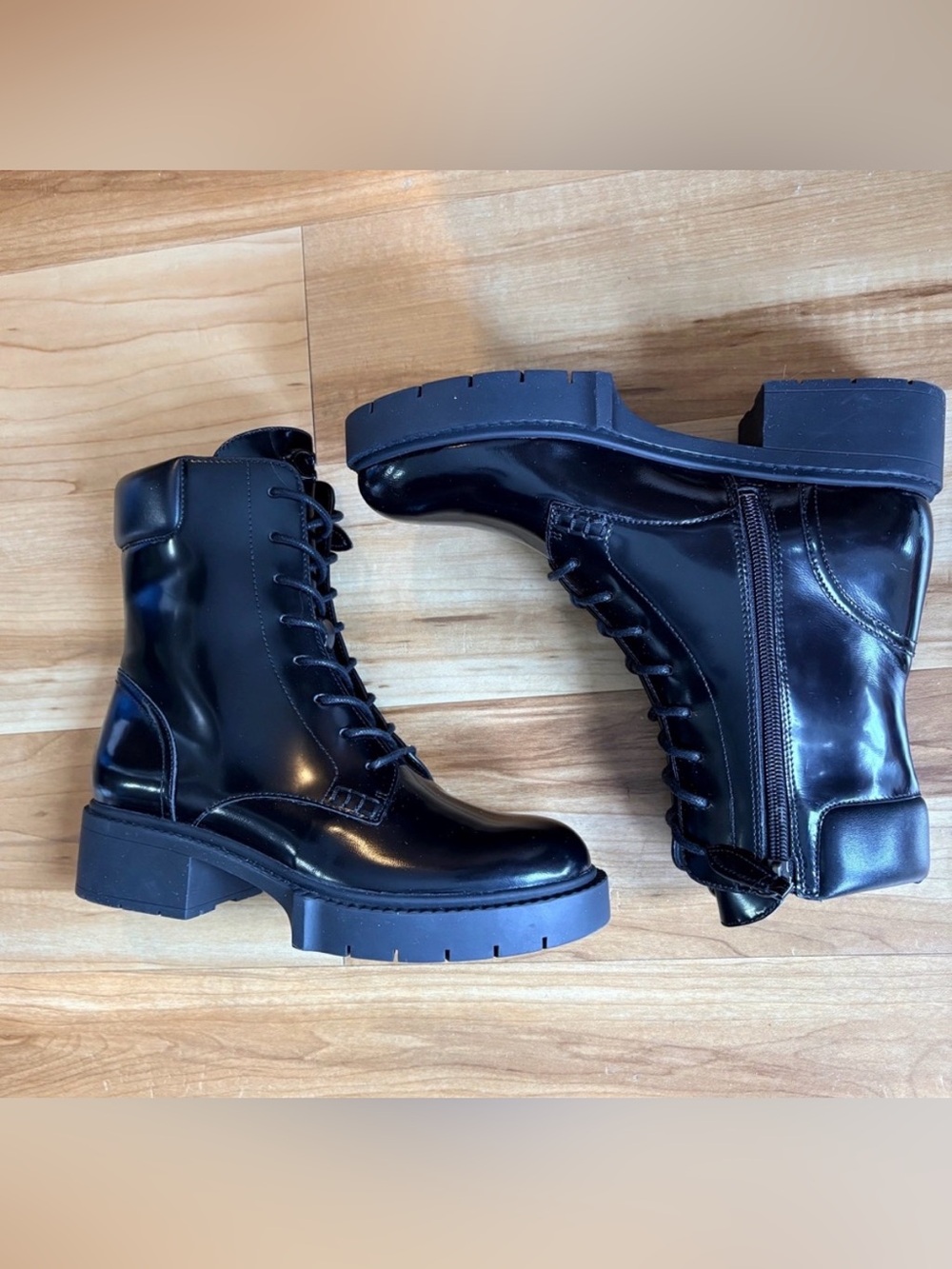 COACH Leighton Lace Up High Shine Patent Leather Booties size 6 NWOT - Picture 7 of 10